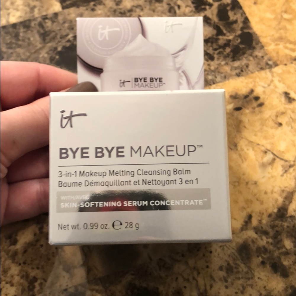 IT Bye Bye makeup remover